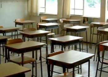 حکومت کو طویل عرصے سے 3700 بندسکول کھولنے کا فیصلہ