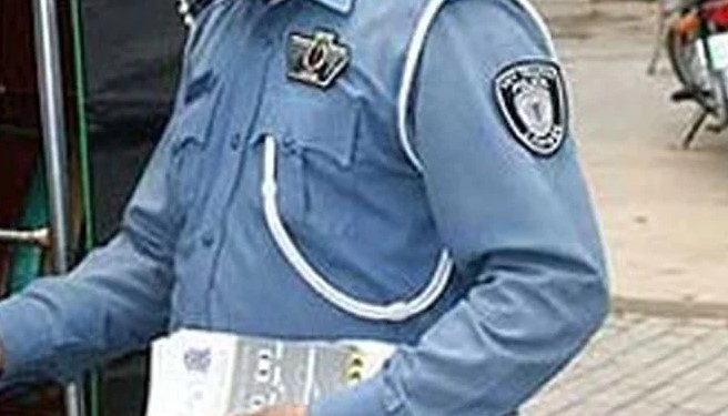 ٹریفک وارڈن کی حاضر دماغی، بچے کو اغوا ہونے سے بچا لیا