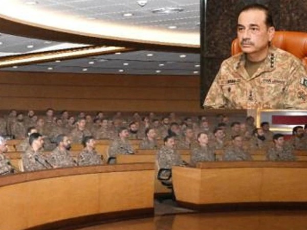آرمی چیف کا قومی استحکام کے لیے بے لگام آزادیٔ اظہار پر قوانین کا مطالبہ