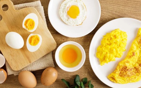 اُبلا ہوا انڈا یا آملیٹ، کون سا زیادہ صحت بخش ہے؟