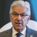 بانی پی ٹی آئی کو مذاکرات کا آغاز کرنا چاہیے خواجہ آصف
