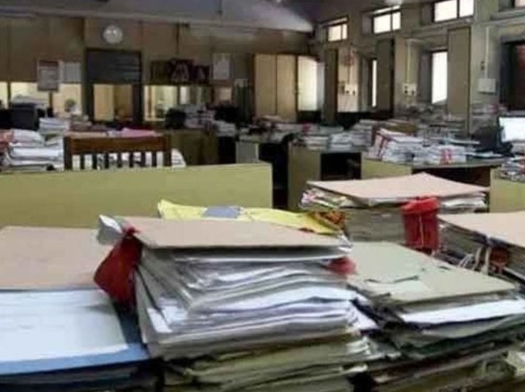 حکومت نے ملک بھر میں عام تعطل کر اعلان کر دیا