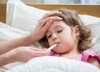 سردی میں نمونیا اور زکام کا خطرہ: ڈاکٹرز کی تنبیہ