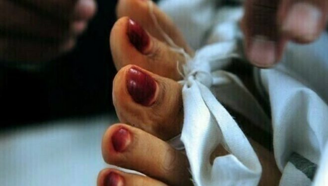 دو بچیوں کی ماں انیقہ سے اس کے شوہر جنید اور سسرالیوں نے والدین سے پیسے لینے کا کہااور مطالبہ پورا نہ ہونے پر پائپ سے بہیمانہ تشدد کا نشانہ بنایا