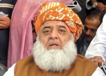 اگر حکومت ترمیم پیش کرے گی تو نہ صرف اسے مسترد کیا جائے گا بلکہ اس پر غور کرنا بھی گوارا نہیں ہوگا