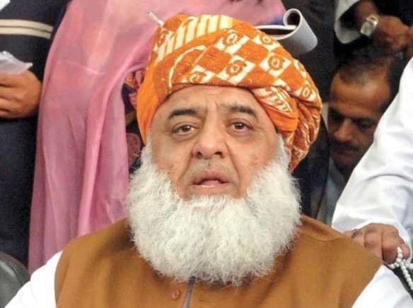 اگر حکومت ترمیم پیش کرے گی تو نہ صرف اسے مسترد کیا جائے گا بلکہ اس پر غور کرنا بھی گوارا نہیں ہوگا