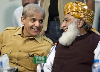 مدارس بل پر حکومت اور جے یو آئی کے مذاکرات کامیاب، نوٹیفکیشن جلد جاری کرنے کا فیصلہ