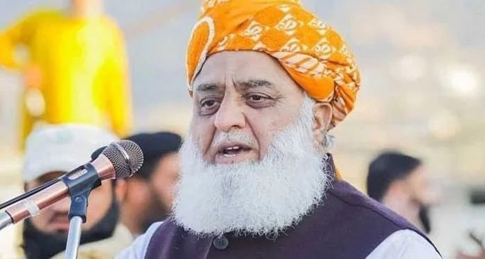 مدارس بل پر دستخط نہ ہوئے تو آئندہ کا لائحہ عمل دیں گے: مولانا فضل الرحمان