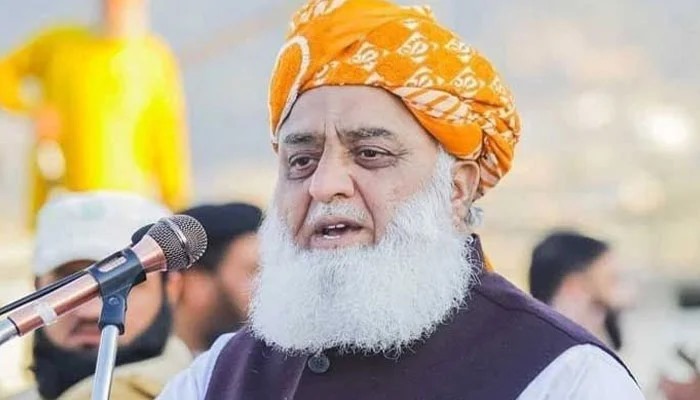 مدارس بل پر دستخط نہ ہوئے تو آئندہ کا لائحہ عمل دیں گے: مولانا فضل الرحمان