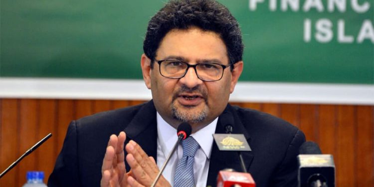 مولانا فضل الرحمان ملک کے بڑے سیاستدانوں میں شامل ہیں: مفتاح اسماعیل