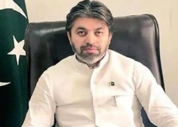 نظام کو بچانے کا حل عمران خان کے ہاتھ میں ہے:علی محمد خان