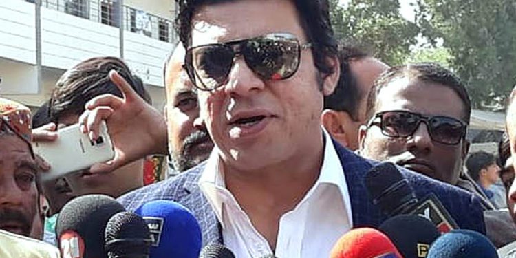 ہم پیار سے بھی کام نکالتے ہیں اور ہاتھ مروڑ کر بھی:فیصل واوڈا