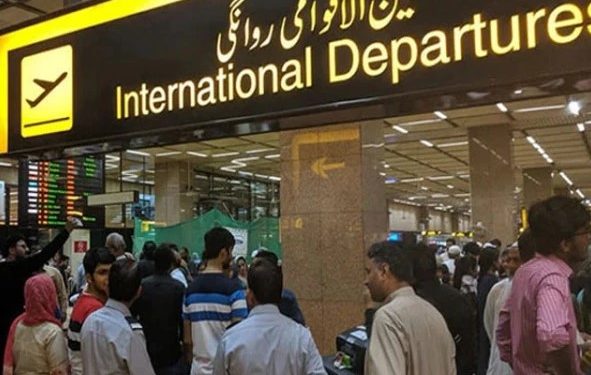 بہتر مستقبل کیلئے 2024 میں 7 لاکھ سے زائد پاکستانی بیرون ملک چلے گئے