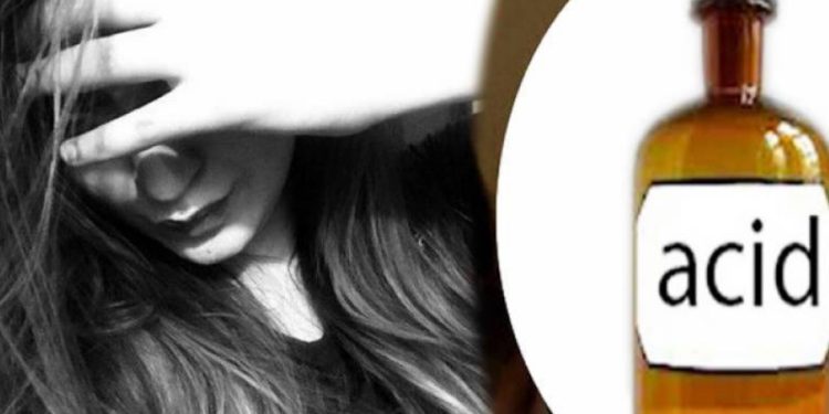 بیوی پر تیزاب پھینکنے کی کوشش کرنے والا شوہر گرفتار