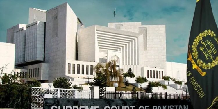 سپریم کورٹ نے سنگین غفلت پر ایڈیشنل رجسٹرار جوڈیشل کو عہدے سے ہٹا دیا