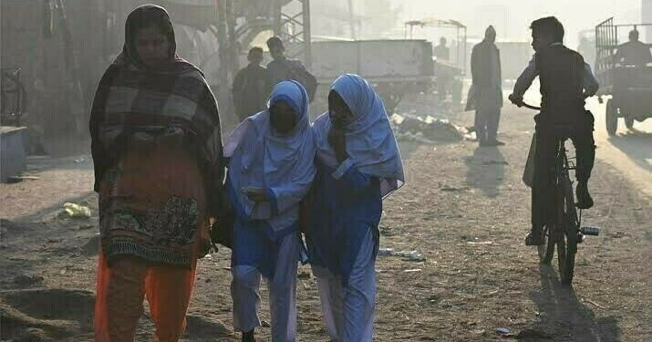شدید سردی: تعلیمی ادارے اب کتنے بجے کھلیں گے؟ نئے اوقات کا اعلان