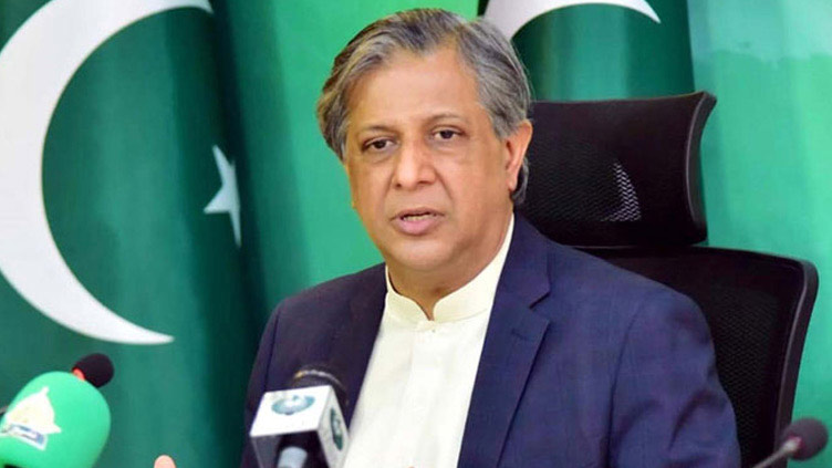 حکومت اداروں کے معاملات میں مداخلت نہیں کرتی، عدلیہ کو بھی انتظامی امور سے دور رہنا چاہیے: وزیر قانون