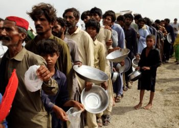 غربت میں 7 فیصد اضافہ، مزید 1.3 کروڑ پاکستانی غریب ہو گئے، ورلڈ بینک رپورٹ