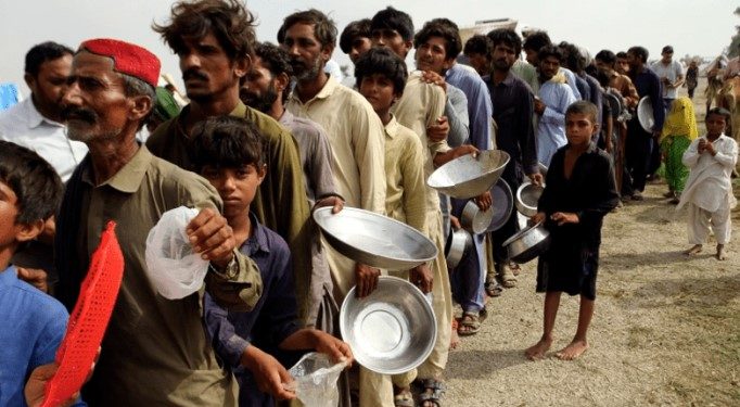 غربت میں 7 فیصد اضافہ، مزید 1.3 کروڑ پاکستانی غریب ہو گئے، ورلڈ بینک رپورٹ