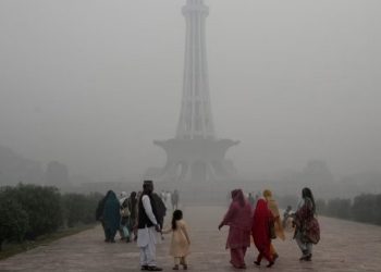 لاہور کی فضا زہر آلود، ایئر کوالٹی انڈیکس خطرناک حدوں کو چھونے لگا