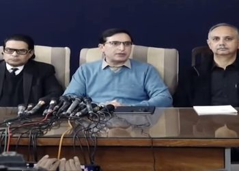 کمیشن نہ بنا تو مذاکرات بھی نہیں ہوں گے، پی ٹی آئی کا اعلان