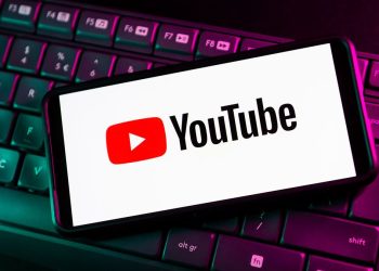 POLAND - 2023/02/07: In this photo illustration a YouTube logo seen displayed on a smartphone. (Photo Illustration by Mateusz Slodkowski/SOPA Images/LightRocket via Getty Images)